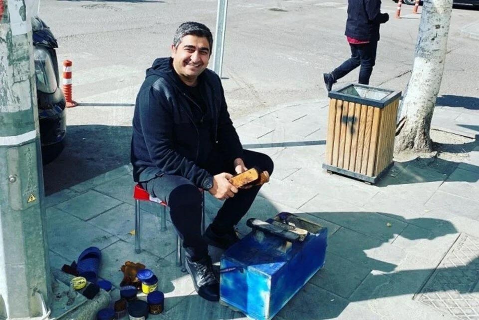 sezgin baran korkmaz ayakkabi boyacisi